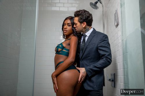 Ebony Ashley Aleigh getting fucked