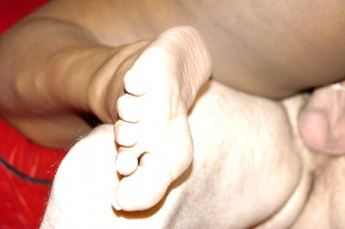 Ebony BBW Bonnie Blaze riding white cock