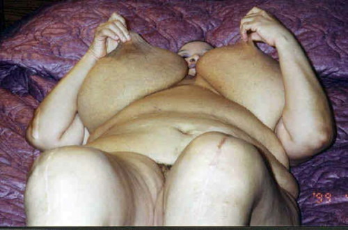 Ebony mature Cajun Queen baring big tits