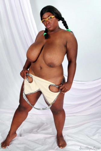 Ebony BBW porn star Cassidi Jai