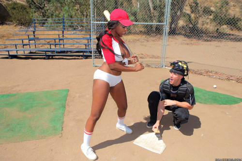 Black Codi Bryant drilled by big white boner