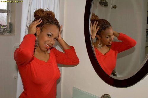 Black porn star Cream Devoe