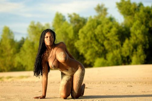 Adorable ebony babe Deserea