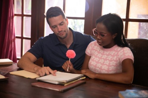 Ebony Destiny Marshall sucking white cock