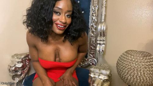 Black Dominique Furuta playing big dildo