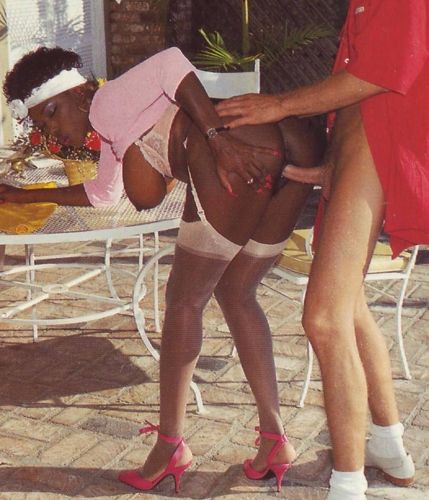 Ebony Ayes getting cum on her tits