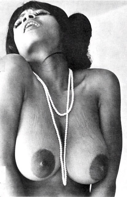 Ebony diva Georgia Jackson masturbating