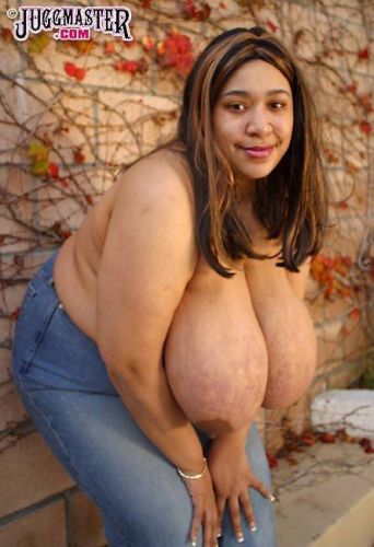 Honey Juggs huge boobs