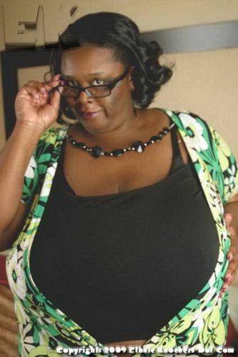 Busty ebony slut Ivy Black