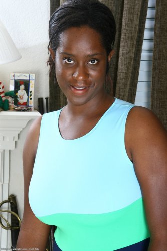 Black hairy MILF Jastar exposing her pussy