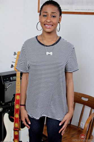 Ebony Jazzy Jamison playing pink dildo