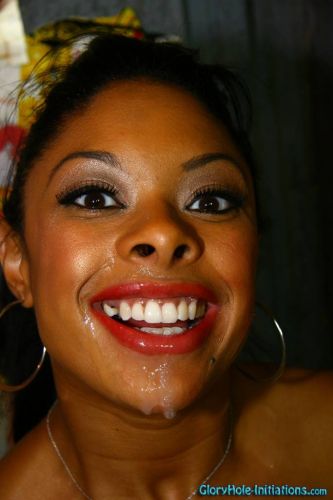 Ebony Jemeni loves glory hole