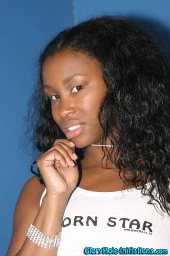 Ebony Kianna Jade enjoying glory hole