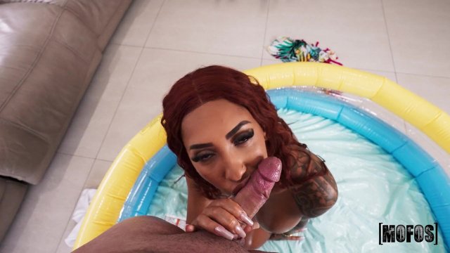 Ebony hottie Kona Jade riding white cock