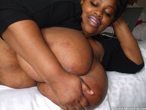 Black BBW MILF Kristy Love baring big tits