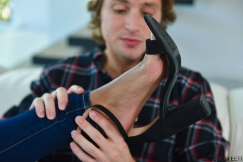 Lacey London foot fetish