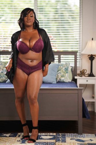 Gorgeous ebony diva Layton Benton