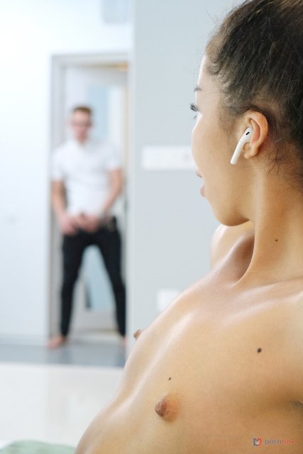 Black skinny diva Lia Lin getting fucked anally