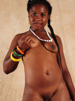 Macey , black amateur nude model