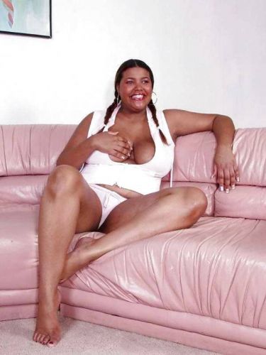 Ebony Mandy Casa spreading legs