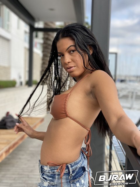 Hot Maya Farrell getting massive facial