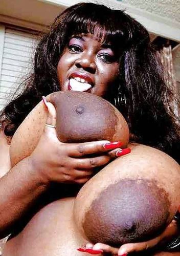 Buxom ebony slut Melonie Rose