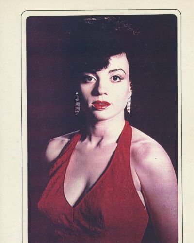 Classy ebony beauty Michelle Maren