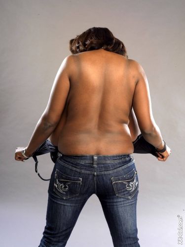 Miosotis big black boobs