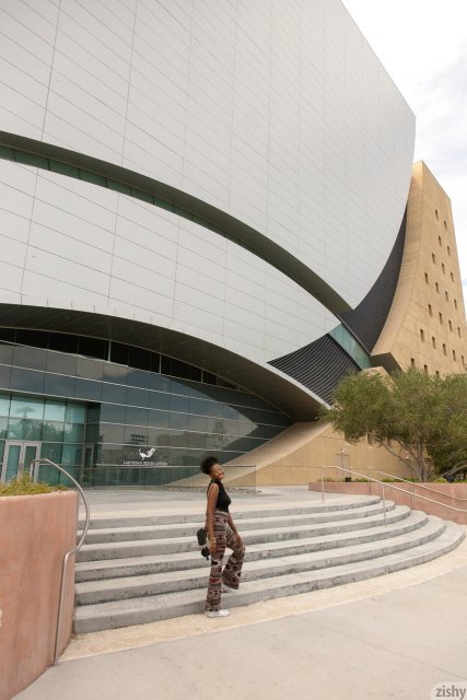 Black Neda Marie stripping off on public