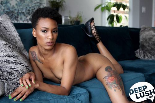 Ebony Nikki Darling riding white cock