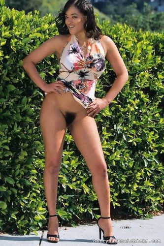 Ebony MILF Nina DePonca