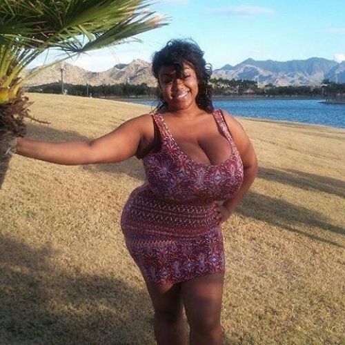 Buxom ebony slut Poetry L Travis