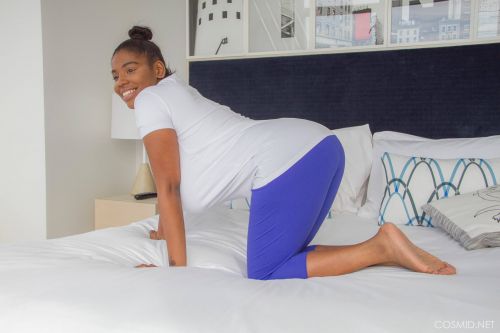 Busty ebony diva Quana Stevens