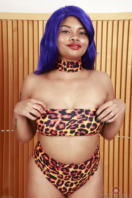 Black Rojo Montana baring her tight vagina