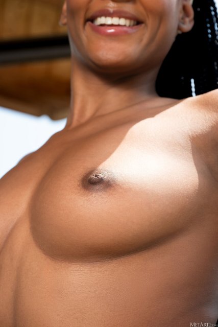 Black cutie Samantha Cruuz unveiling her twat