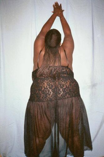 Black BBW Shauna Moon posing nude