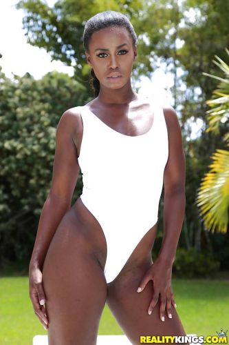 Adorable ebony queen Simone Styles