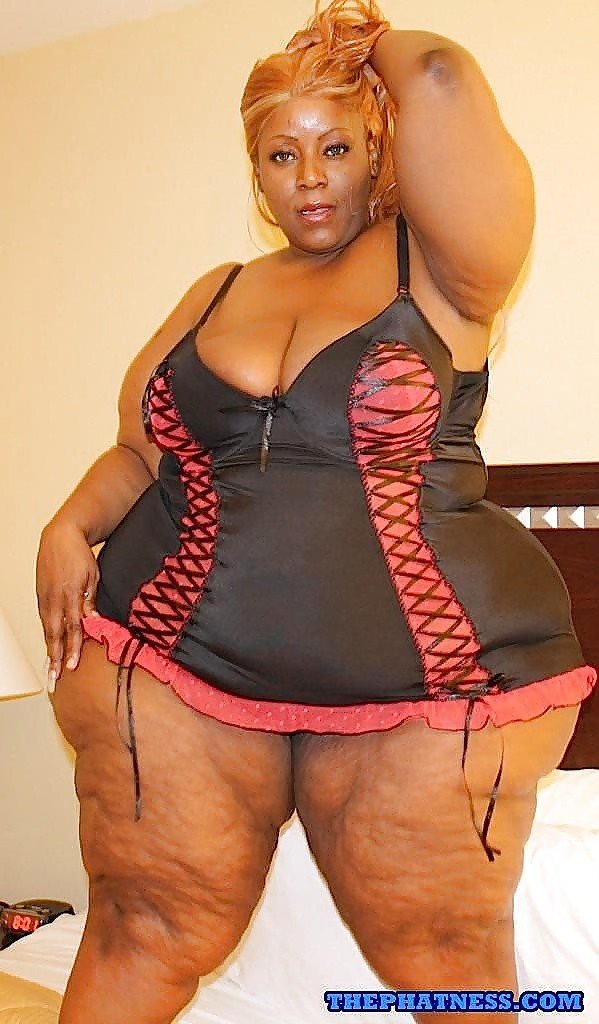 Black big ass BBW Supreme Diva posing nude