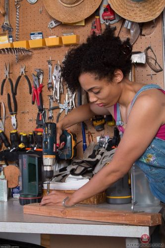 Black Tori Chic spreading legs