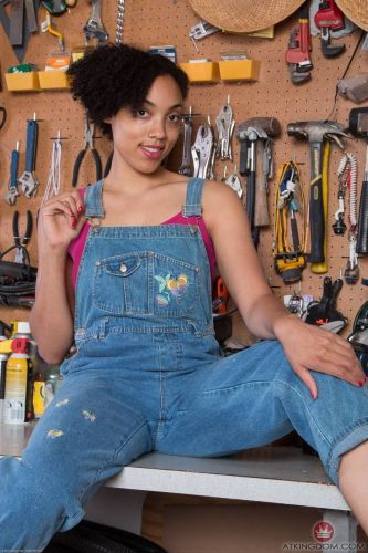 Black Tori Chic spreading legs