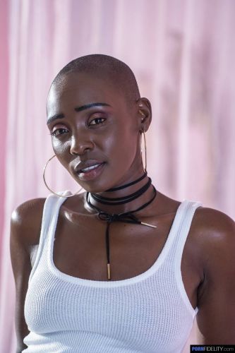 Stunning ebony babe Zaawaadi