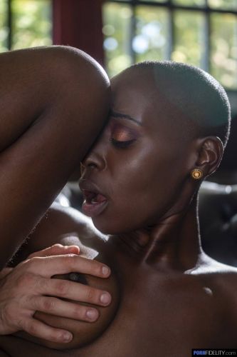 Ebony Zaawaadi enjoying big white cock